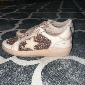 Beige rose gold glitter look Vintage Havana sparkle sneaker 8.5